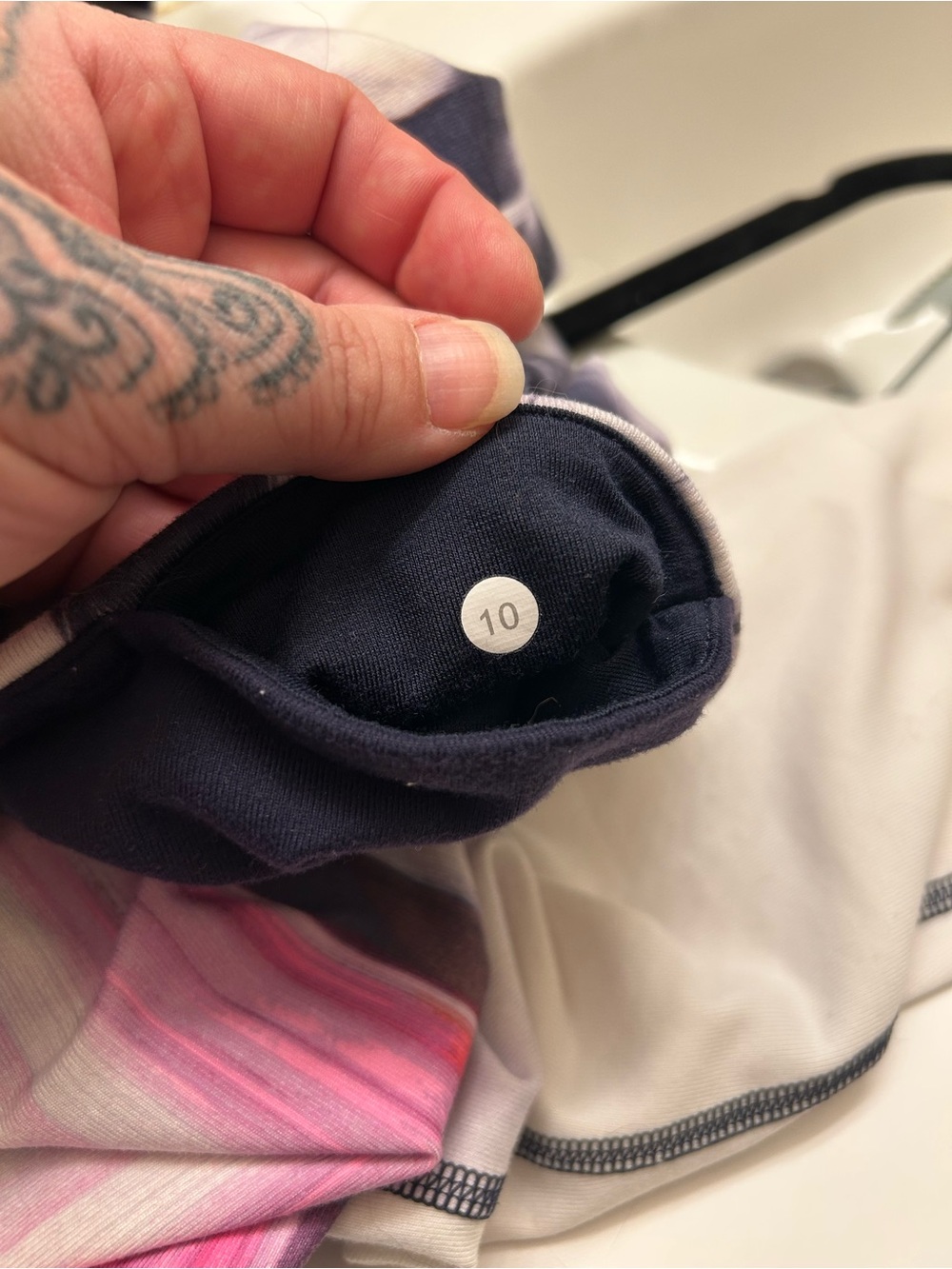 Lululemon Wunder Under Pant Leggings in indigo size 10 in great condition - Picture 12 of 13